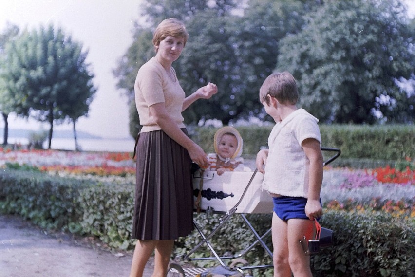 Szczecinek w latach 70., unikatowe, kolorowe zdjęcia z archiwum Czytelnika [zdjęcia]