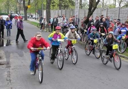 Miłośnicy rowerów mają w Bolesławcu wiele okazji do sprawdzenia swoich umiejętności, podczas rozgrywanych tu zawodów.   FOT. LESZEK GRABOWY