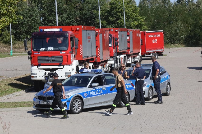 Strażacy z Dolnego Śląska wyruszają na pomoc w gaszeniu pożarów na południu Francji. Zbiórka w Jaszkowie, zobacz zdjęcia