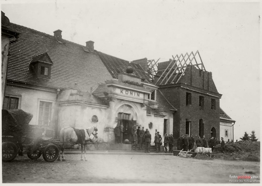 Budynek dworca we wrześniu 1939 r. został zbombardowany...