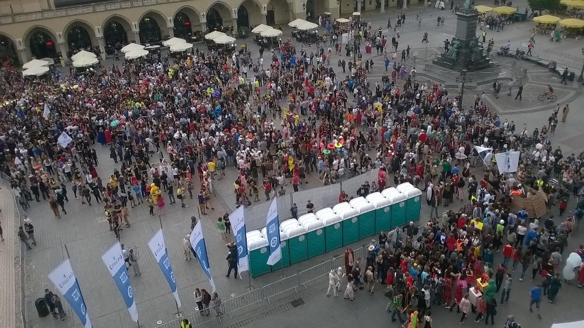 Juwenalia 2016. Wielki Korowód Juwenaliowy w Krakowie [ZDJĘCIA INTERNAUTÓW]