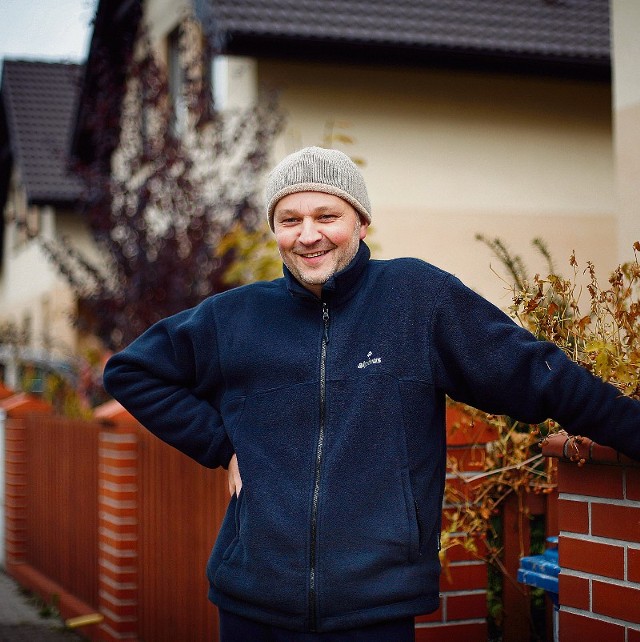 Dariusz Skarżyński, wykładowca z wydziału biologii Uniwersytetu Wrocławskiego, mieszka w Kiełczowie w gminie Długołęka.