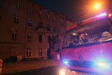Nocny pożar w kamienicy w Bydgoszczy. Jedna osoba poszkodowana