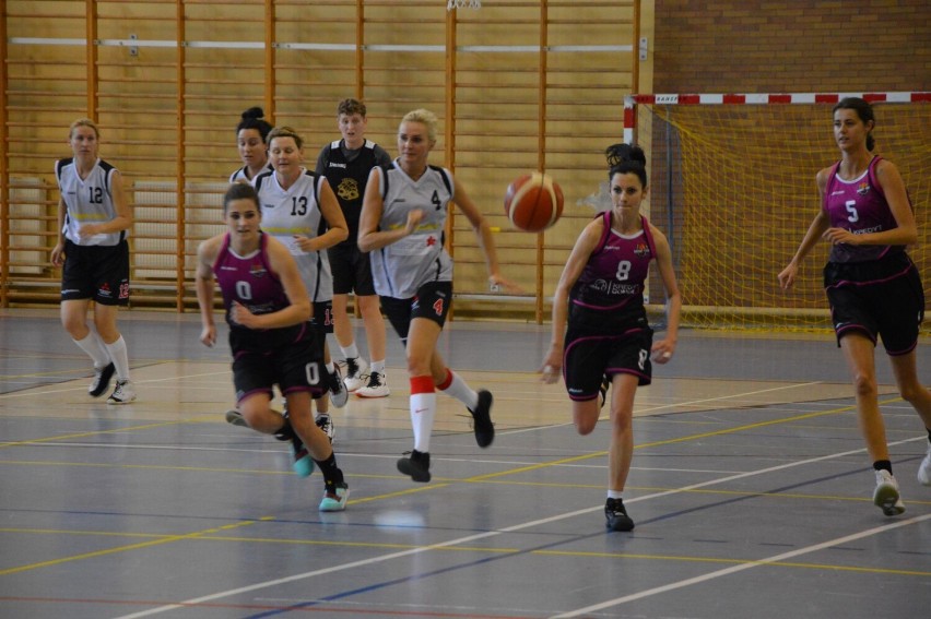 Łeba. Basket Team Lębork zorganizował i zagrał w III Mistrzostwach Polski w kategorii oldboy