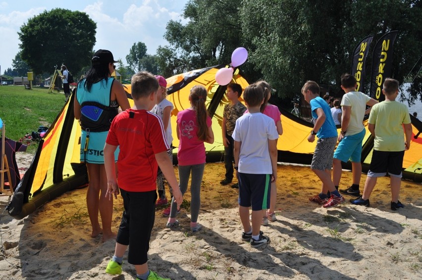 Młody Surfer - festyn dla dzieci przy śremskim Wake Place