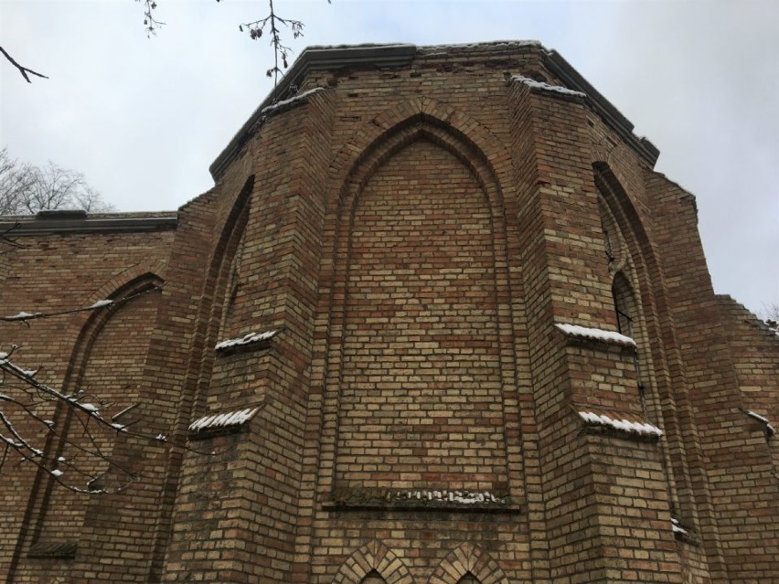 Zabytkowe ruiny kościoła św. Antoniego w Jałówce zostały zabezpieczone. Prace wsparł przez Podlaski Wojewódzki Konserwator Zabytków ZDJĘCIA