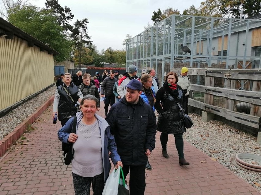 Podopieczni Stowarzyszenia Rodziców i Opiekunów Dzieci Niepełnosprawnych „Naszym dzieciom” w Brzezinach na wycieczce w Łodzi