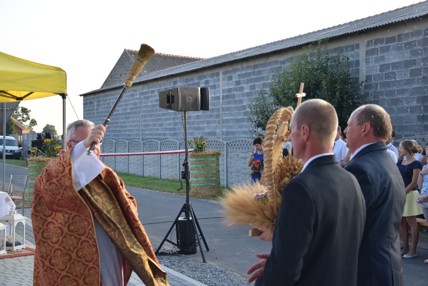 Poświęcono odnowioną figurkę św. Wawrzyńca w Cegielni [FOTO]