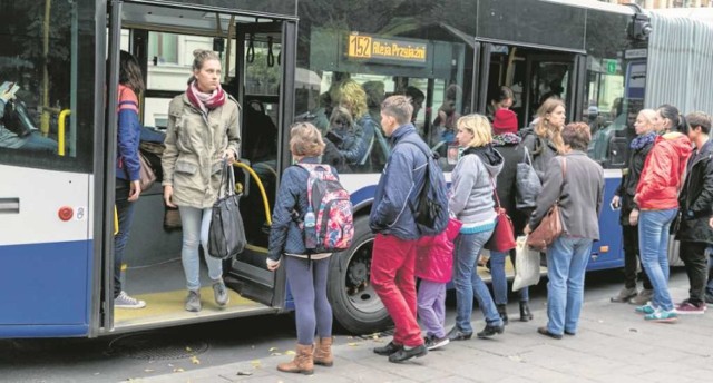 Bezpłatne bilety już teraz obowiązują dla dzieci ze szkół podstawowych