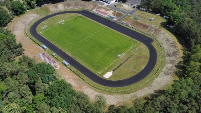 Stadion miejski w Gubinie czeka na kompleksową modernizację.