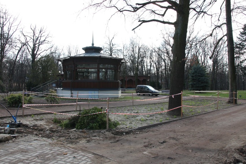 Park Zdrojowy w Jastrzębiu: ruszyły prace, zmieni się nie do...