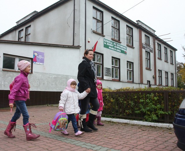 Batalia o szkołę podstawową w Bąkowej Górze trwa już od listopada