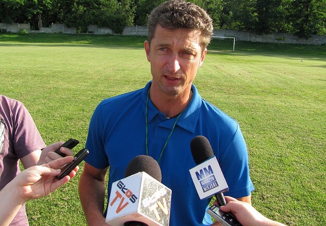 Trener Sławomir Majak ma niewiele czasu, by przygotować zespół do występów w II lidze.