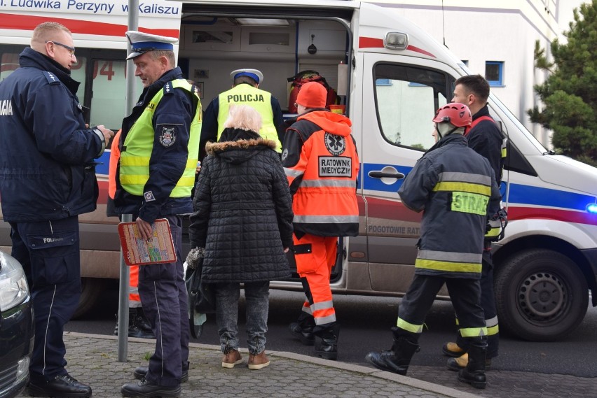 Potrącenie pieszego na pasach na ulicy Serbinowskie