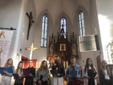 Uczniowie ze szkoły Podstawowej w Łebuni obchodzili Dzień Papieski [ZDJĘCIA[