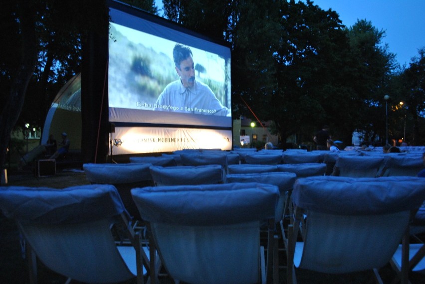 Mobilne Kino Skody w międzychodzkim parku z muszlą...