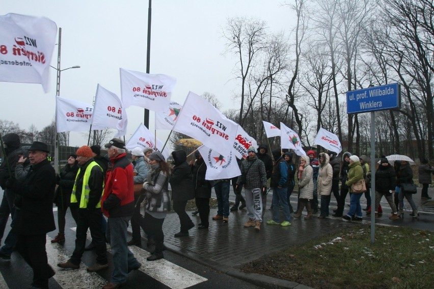 Protest górników: ponad 1500 pracowników strajkuje, rozmowy z przedstawicielami rządu zerwane!