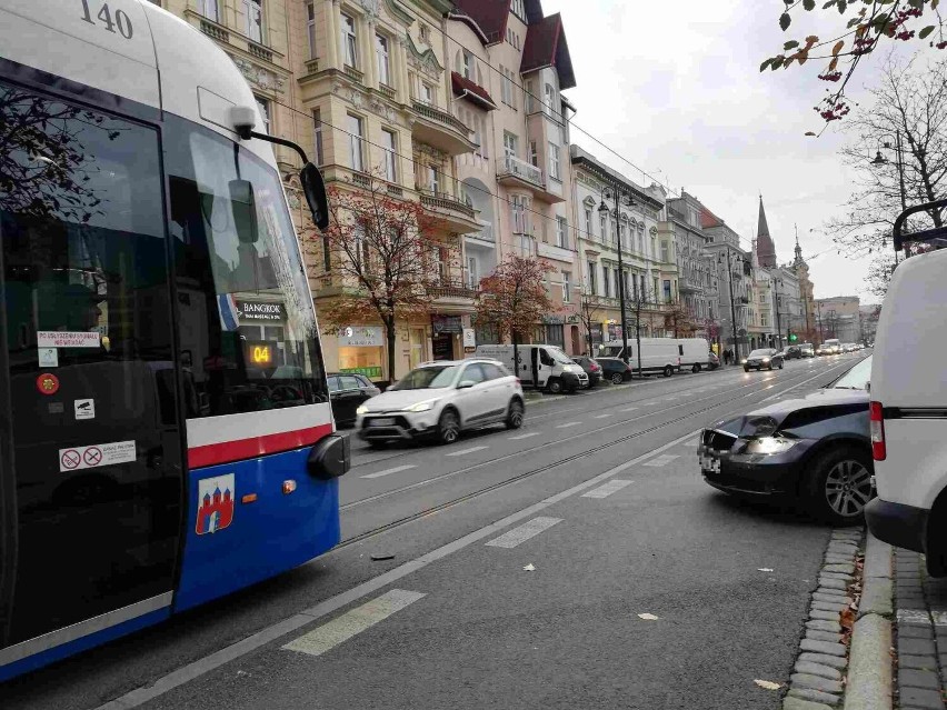 W Bydgoszczy na ulicy Gdańskiej na wysokości sklepu Rywal...