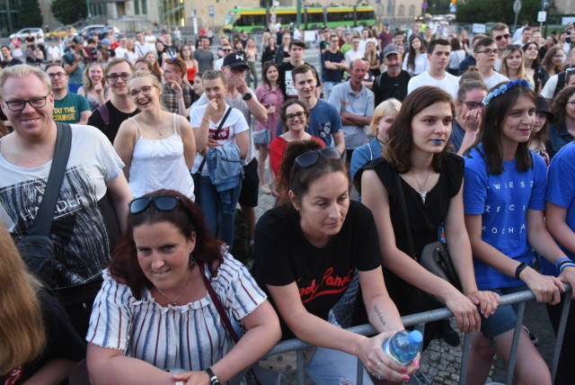 W piątek rozpoczęła się impreza 100 lat razem, zorganizowana na 100-lecie Uniwersytetu Poznańskiego. Pierwszego dnia 2-dniowego festiwalu zagrał m.in. zespół Lady Pank.

Kolejne zdjęcie --->