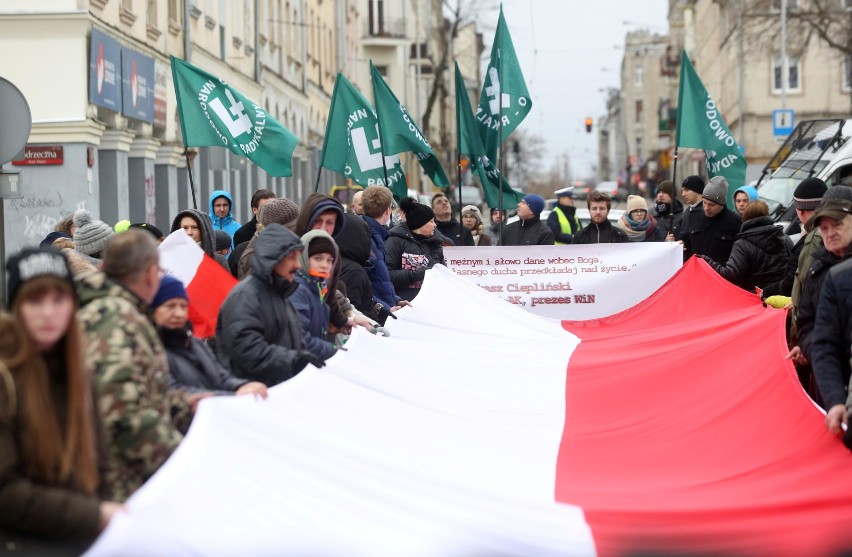 Marsz Pamięci Żołnierzy Wyklętych w Łodzi [ZDJĘCIA]