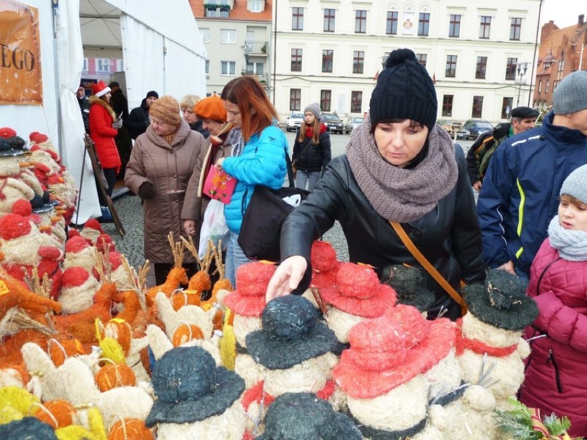 Czarnków: Świąteczny kiermasz produktu lokalnego  [ZOBACZ FOTO]