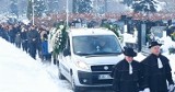 Pogrzeb tragicznie zmarłej 14-letniej Natalii z Andrychowa. W ostatnim pożegnaniu uczestniczyła rodzina oraz znajomi, mieszkańcy. Zdjęcia 