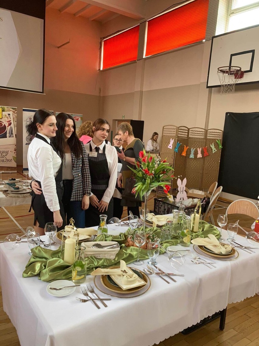 Uczniowie kaliskiego Gastronomika wiedzą jak finezyjnie...