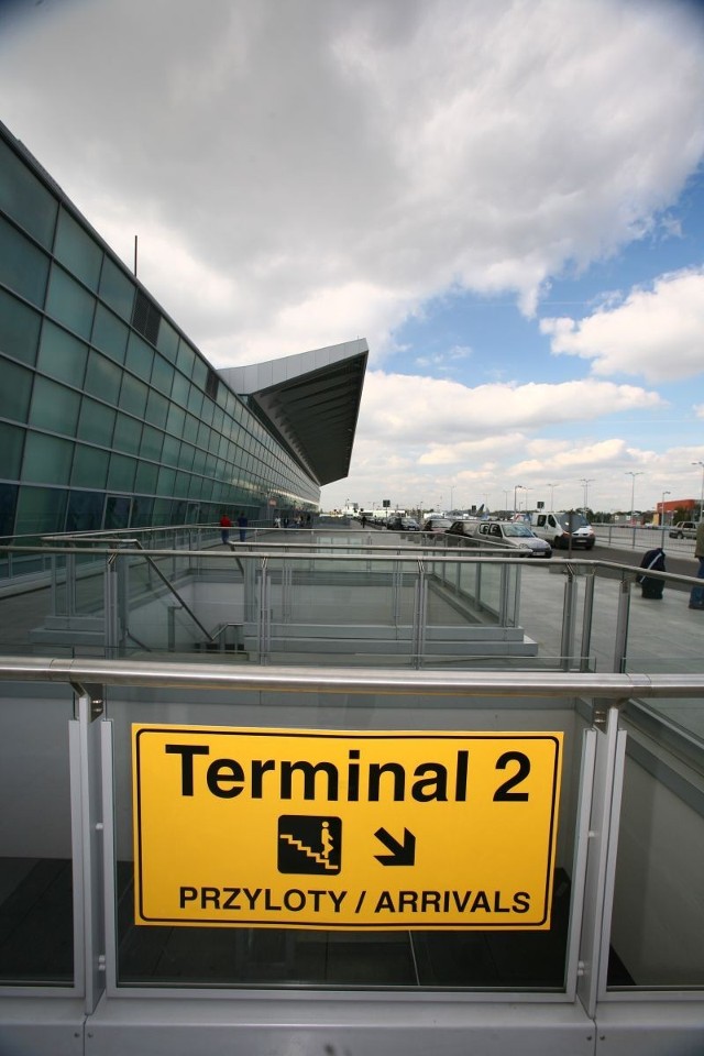 Z usług warszawskiego lotniska skorzystało w październiku ponad 800 tys. osób