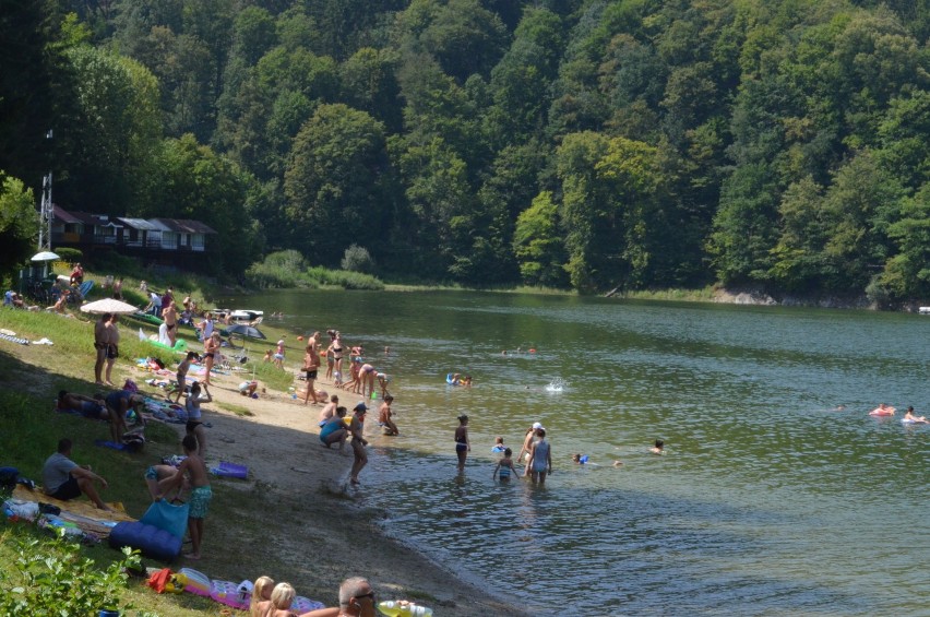 Gmina Walim zaprasza na plażę w Zagórzu Śląskim. Otwarta jest w każdy weekend