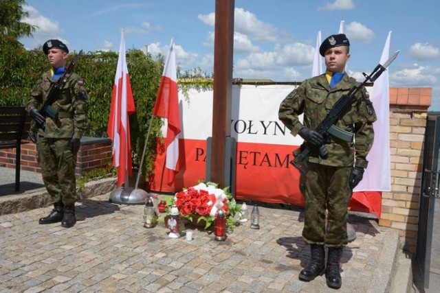 Uroczystości związane z rocznicą Krwawej niedzieli na Wołyniu w Żarach rozpoczną się w sobotę 11 lipca o 10.30 przed kościołem pw. Józefa Oblubieńca przy ul. Szymanowskiego.