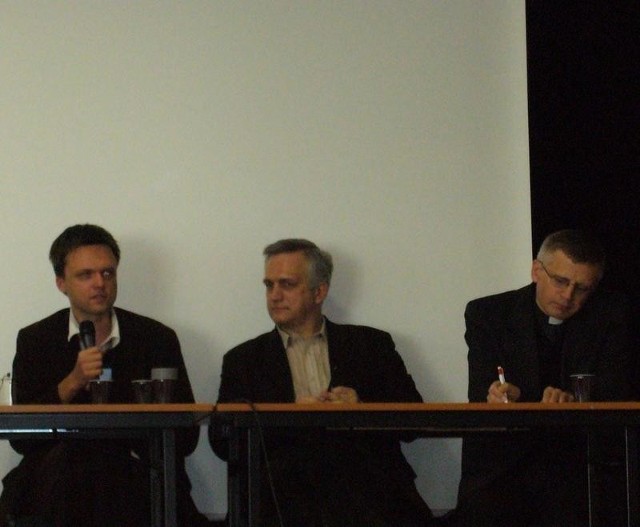 Od lewej: Szymon Hołownia, Zbigniew Nosowski, ks. Henryk Zieliński.