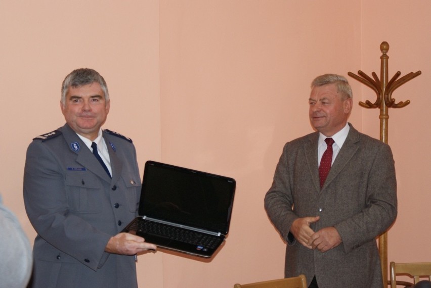 Kutnowska policja otrzymała nowego laptopa