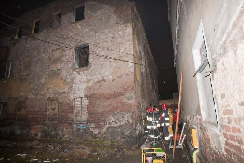 Wałbrzych: Runęło piętro budynku przy P. Skargi