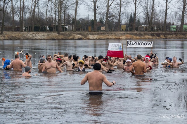 A tak wyglądało spotkanie morsów w Nowej Soli 4 stycznia 2014 r.