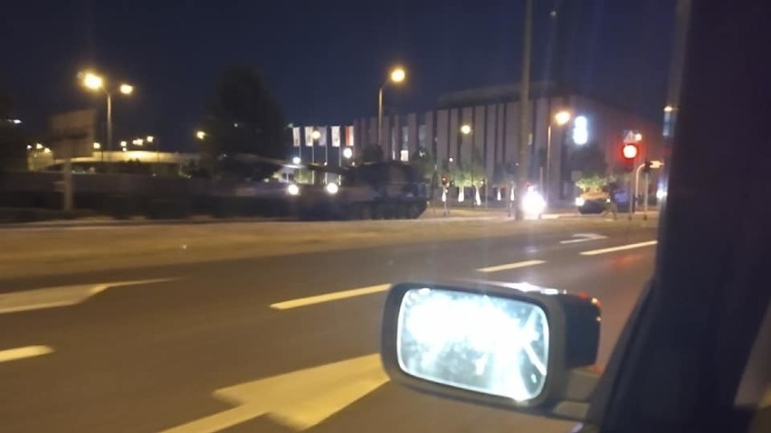 Czołgi na ulicach Katowic. To element przygotowań do Święta Wojska Polskiego [ZDJĘCIA]