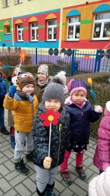 Maluchy z Przedszkola nr 3 w Oleśnicy przywitały wiosnę (ZDJĘCIA) 