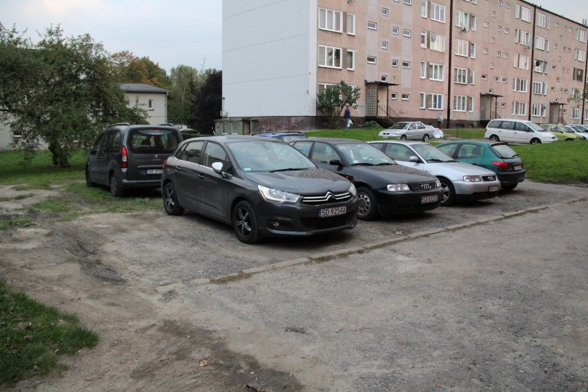 Parking miał powstać przed blokiem przy ul. Kościuszki 38A