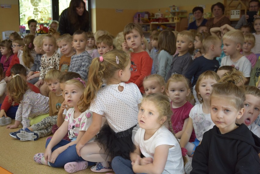 Przedszkolaki również świętują. Tak obchodzono Dzień Edukacji Narodowej w Przedszkolu nr 3 w Skierniewicach