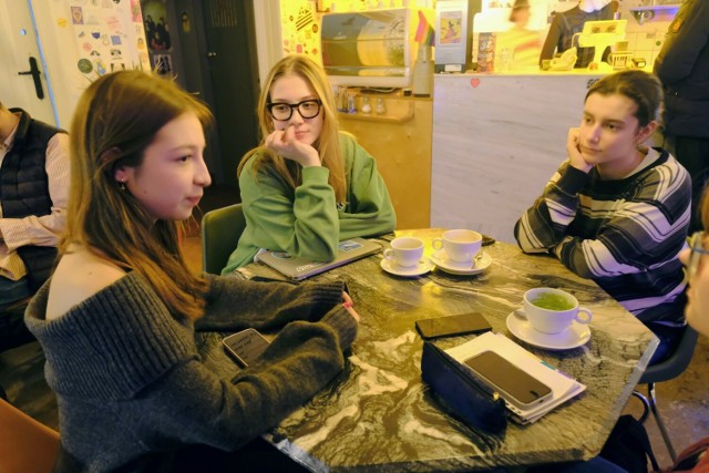Tatiana, Zofia i Zuzanna - autorki projektu Społeczeństwo Młodych Ratowników