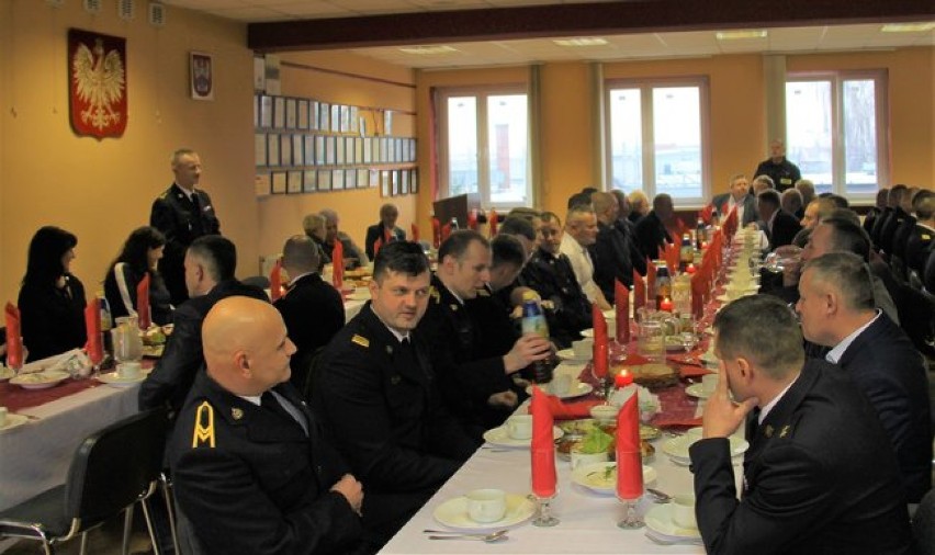 AKTYWNIE: Uroczysta wigilia strażacka w Powiatowej Straży Pożarnej w Jarocinie