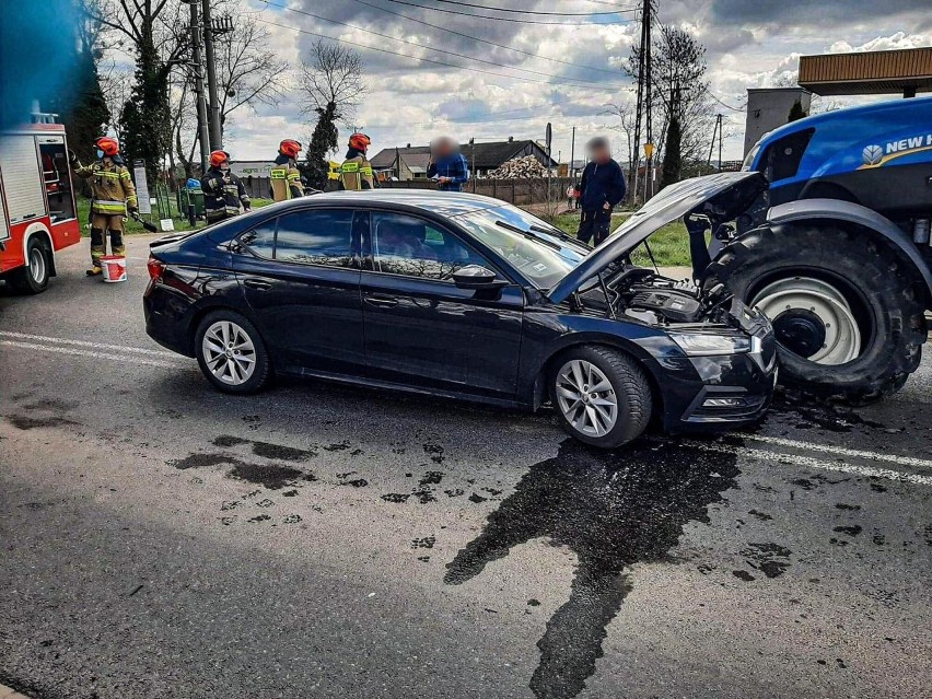 Wypadek na drodze wojewódzkiej nr 151. Pod Choszcznem czołowo zderzyły się samochód osobowy i ciągnik