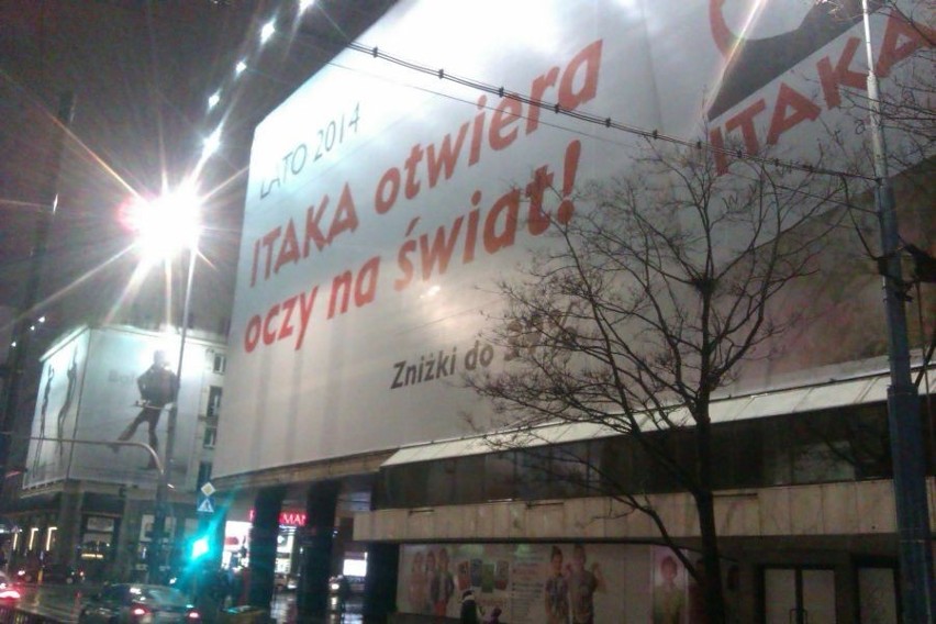 Reklama Itaki na Smyku szpeci stolicę