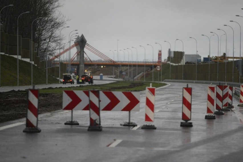 Gdańsk: Trasa W-Z w piątek zostanie oddana do ruchu. Usprawni się przejazd na węźle Karczemki