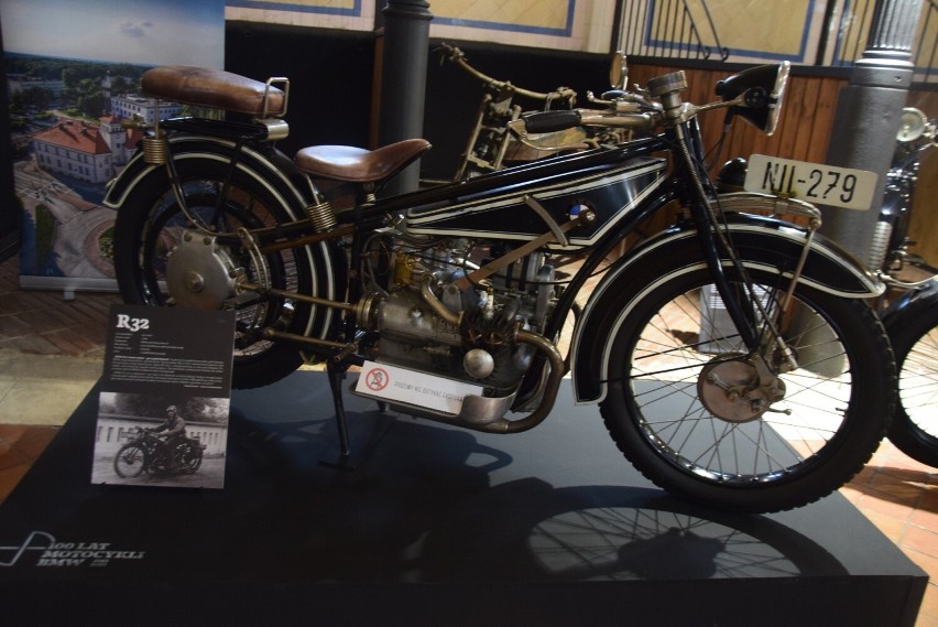 Wystawa "100 lat motocykli BMW" w  Pszczynie