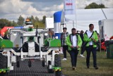 Agro Show 2022. Tłumy na lotnisku w Bednarach! Pierwszy dzień targów AGRO SHOW pod znakiem eko rozwiązań dla rolnictwa
