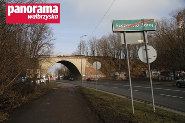 Trwa remont wiaduktu kolejowego nad ul. Wieniawskiego w Wałbrzychu