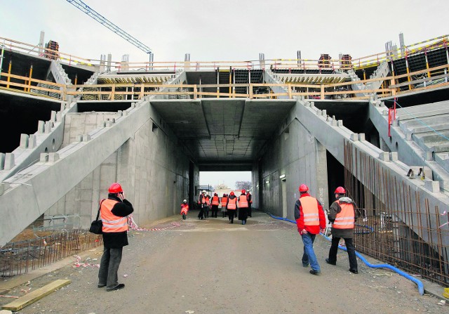 Budowa stadionu ma się zakończyć w styczniu 2011 roku.