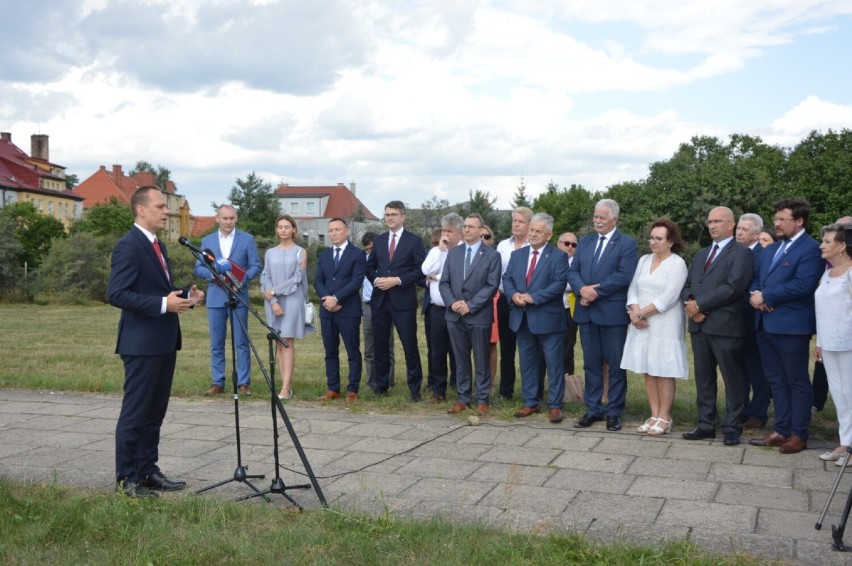 W Lęborku podpisano umowę na projekt i budowę trasy S-6 z Leśnic do Bożegopola