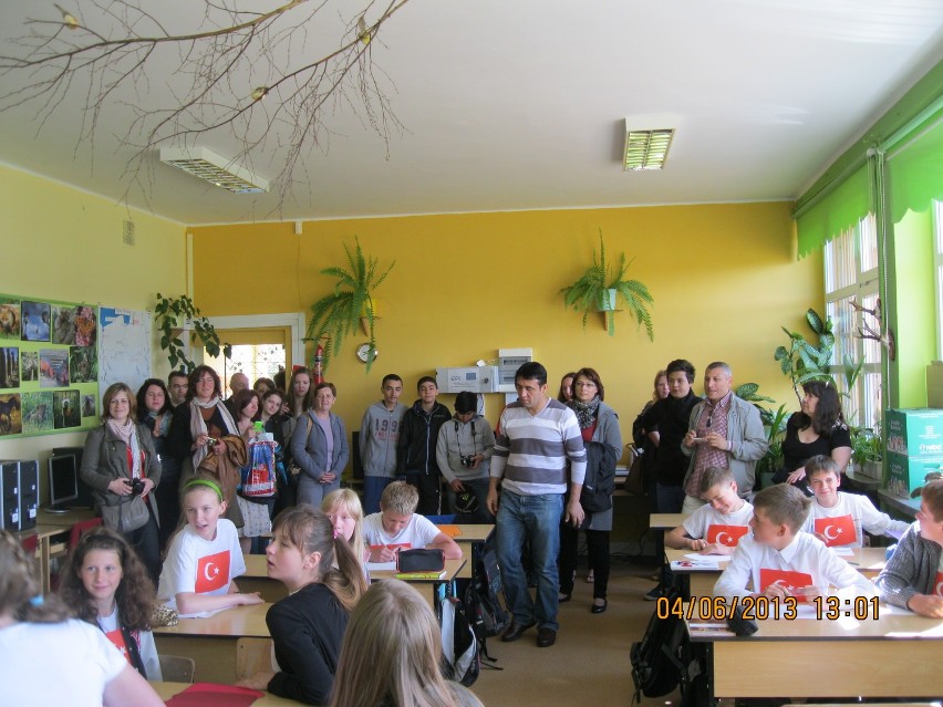 Uczniowie i nauczyciele z Francji, Turcji i Słowenii gościli w szkole w Siemirowicach