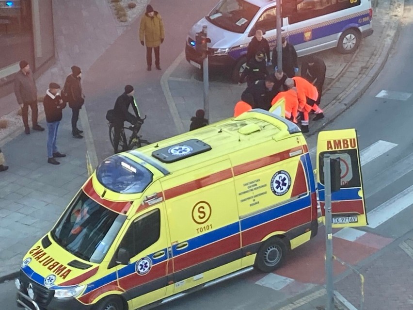 Mężczyzna uratowany dzięki szybkiej reakcji przechodnia i Straży Miejskiej w Kielcach 